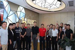欢迎宜春市团委书记、商会及青企等一行领导莅临华体会官方版网站登录入口-华体会（中国）人力集团指导