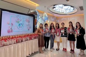 不负好春光，巾帼绽芳华——华体会官方版网站登录入口-华体会（中国）集团庆祝三八妇女节活动