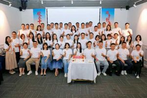 合力聚势赢未来，华体会官方版网站登录入口-华体会（中国）集团季度共创会圆满收官
